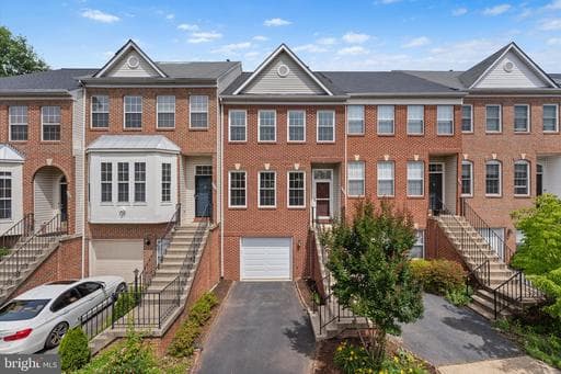 2550 JAMES MONROE CIRCLE - Photo 1
