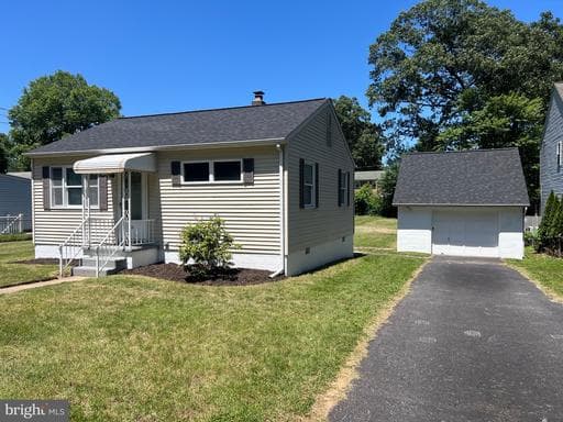 10 SPRING KNOLL DRIVE - Photo 1