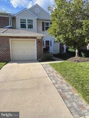 8042 CAPTAINS COURT - Photo 1