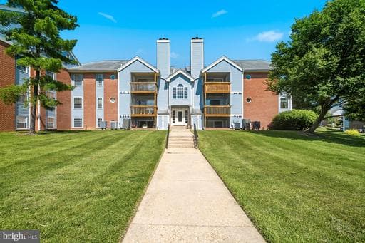 112 WATER FOUNTAIN WAY 303 - Photo 1