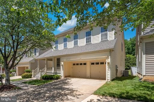 246 SHADOW GLEN COURT - Photo 1