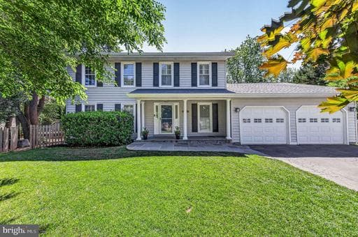 1323 Mason Mill Ct, Herndon, VA 20170-5700, United States - Photo 1