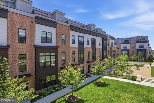 2110 TYSONS RIDGELINE ROAD