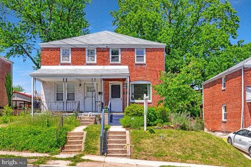 8438 OAKLEIGH ROAD - Photo 1