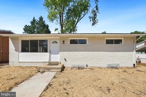 4603 IRIS PLACE - Photo 1