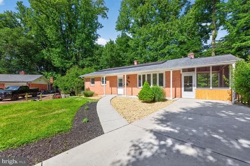 13105 JINGLE LANE