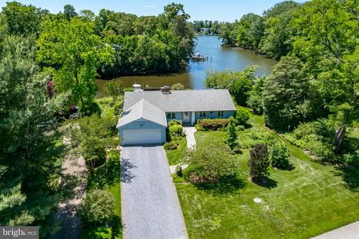 615 CANAL LANE - Photo 1