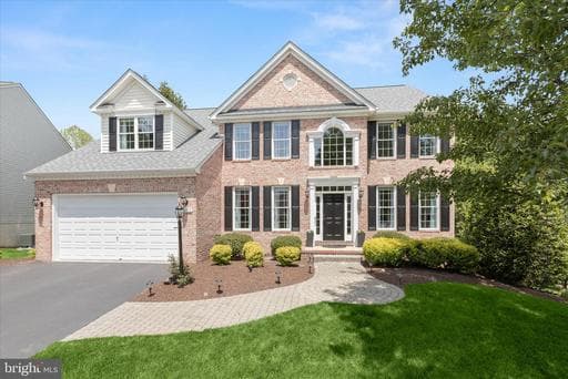 7652 SWALLOW ROAD - Photo 1