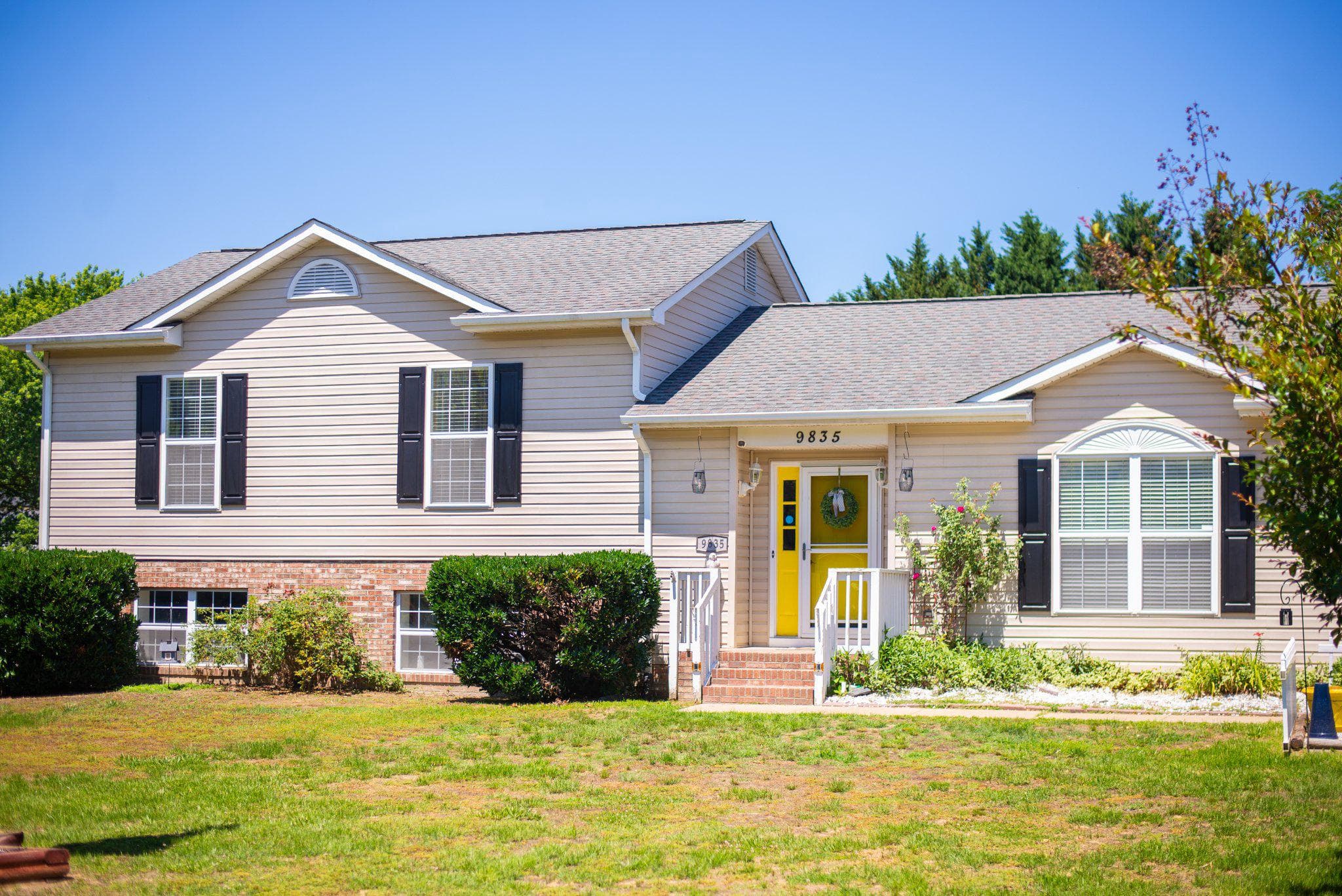 9835 Mohawk Dr, King George, VA 22485-3636, United States - Photo 1