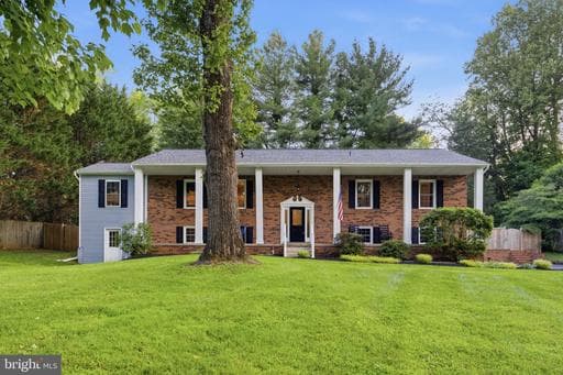 7376 WOODSTONE COURT - Photo 1