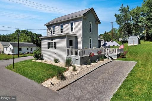 15 HOWARD STREET - Photo 1