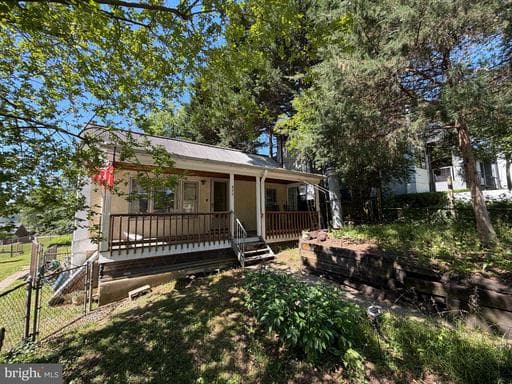 620 RITCHIE AVENUE - Photo 1
