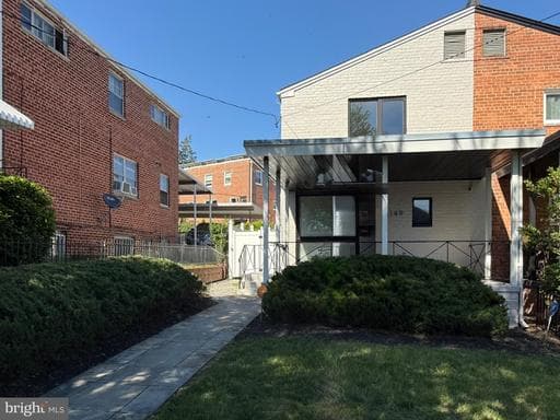 5149 8th St NE, Washington, DC 20011-2670, United States