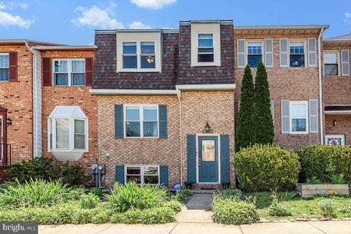 2432 VINEYARD LANE - Photo 1