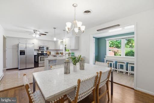 13712 HILLSIDE AVENUE - Photo 1