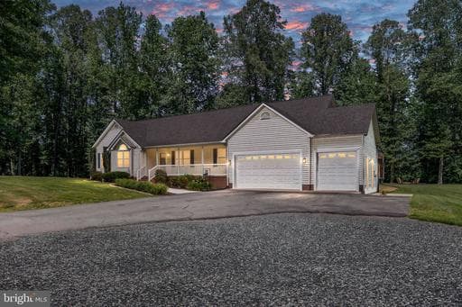 9295 MICHAEL DRIVE - Photo 1
