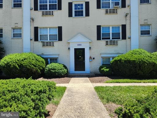 2301 FARRINGTON 301