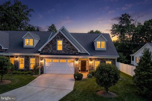 2513 KENNA COURT 7