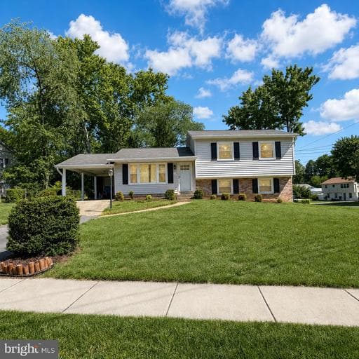 6119 MARILYN DRIVE - Photo 1
