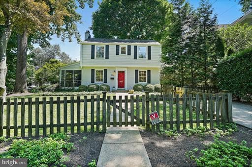 3414 THORNAPPLE STREET - Photo 1