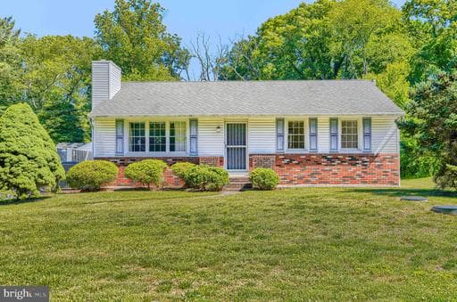 1009 TRIMBLE ROAD - Photo 1