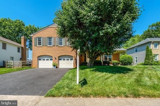 9920 Marquand Dr, Burke, VA 22015-3808, United States - Photo 1