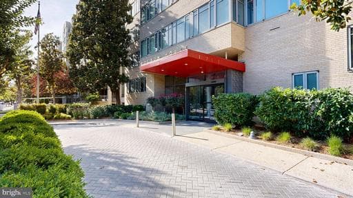 1711 MASSACHUSETTS AVENUE 301