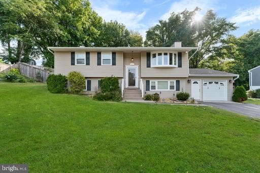 9217 Easy St, Owings, MD 20736-9531, United States - Photo 1