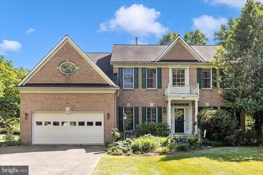 19808 FALLING SPRING COURT