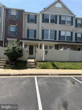 589 BOYSENBERRY LANE