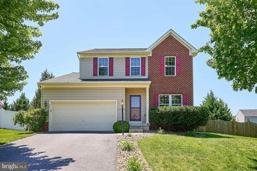 245 MACKENZIE LANE - Photo 1