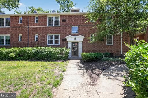 102 N GEORGE MASON DRIVE 102-2