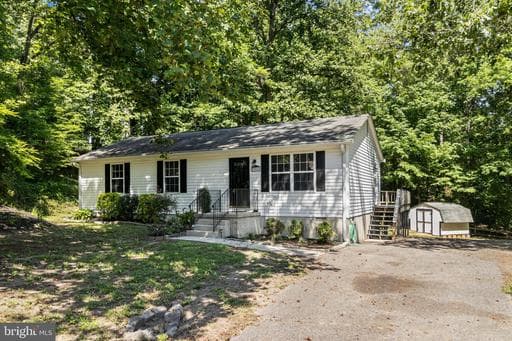39500 THOMAS DRIVE - Photo 1