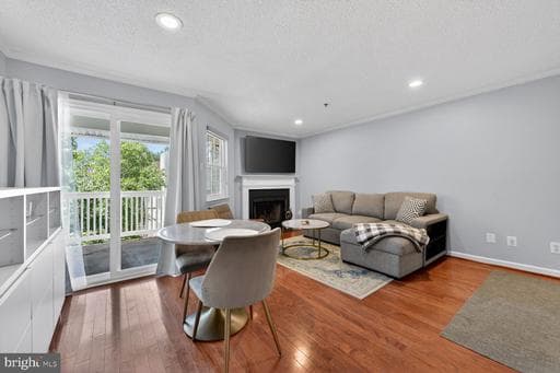 1524 LINCOLN WAY 416 - Photo 1