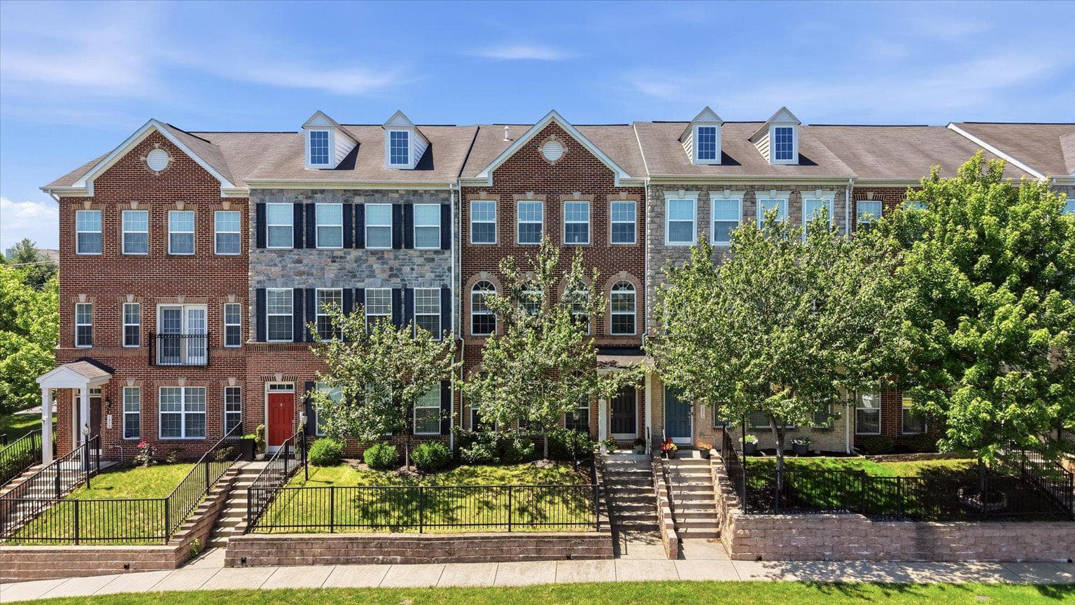 1626 Lismore Ter NE, Leesburg, VA 20176-6584, United States - Photo 1