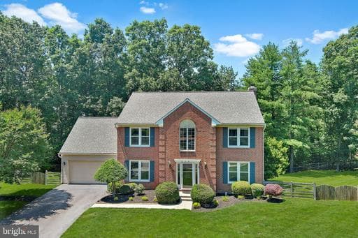 909 BROAD OAKS DRIVE - Photo 1