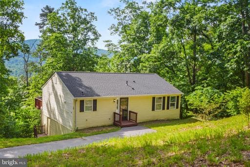 180 CREST LANE - Photo 1