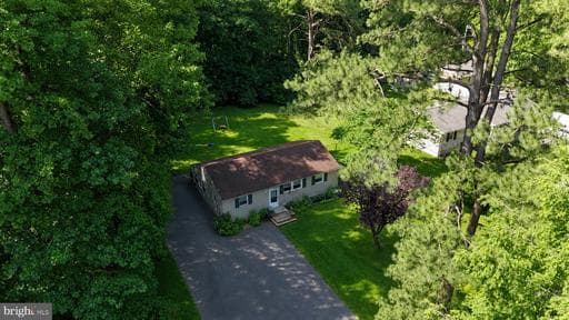 40067 DOCKSER DRIVE - Photo 1