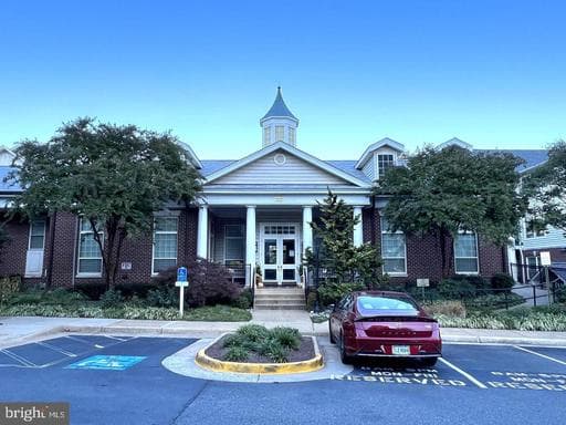 1571 Spring Gate Dr, McLean, VA 22102-3433, United States - Photo 1