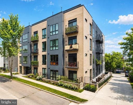 1016 17TH PL NE #7,WASHINGTON,DC,20002,WASHINGTON
