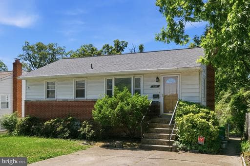 9205 4TH STREET - Photo 1