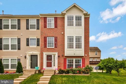690 Snowberry Way, Aberdeen, MD 21001-5605, United States - Photo 1