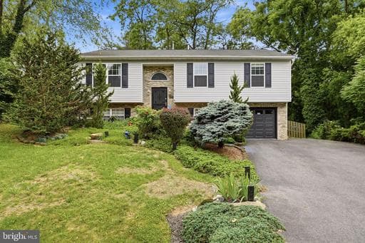 217 Pembridge Dr, Winchester, VA 22602-6856, United States - Photo 1