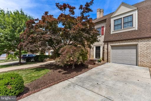 6308 CHAUCER VIEW CIRCLE
