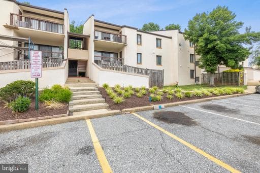 10106 CAMPUS WAY 303-3B - Photo 1