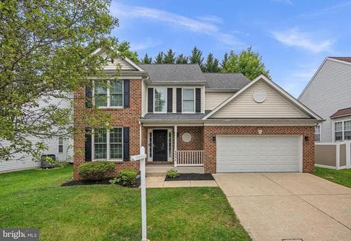8004 ROLAND COURT - Photo 1
