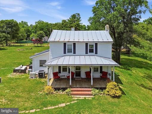 116 COUNTRY LANE - Photo 1