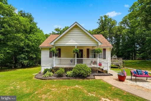 6235 SCOTTSVILLE ROAD - Photo 1