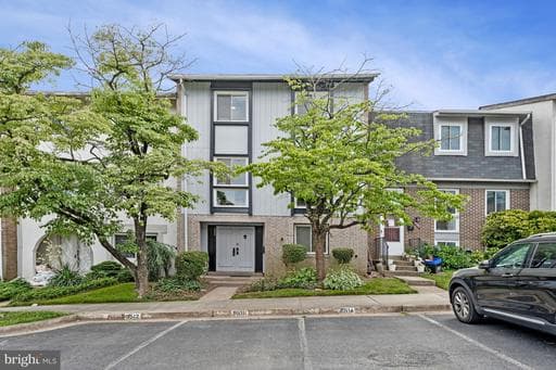 9506 MIRANDA COURT - Photo 1