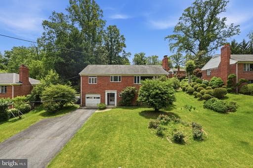 7005 RALEIGH ROAD - Photo 1